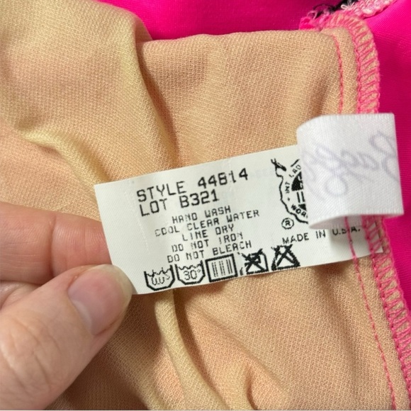 Vintage Backflips One piece Swimsuit Barbie Pink Sz Medium Neon - Picture 7 of 7